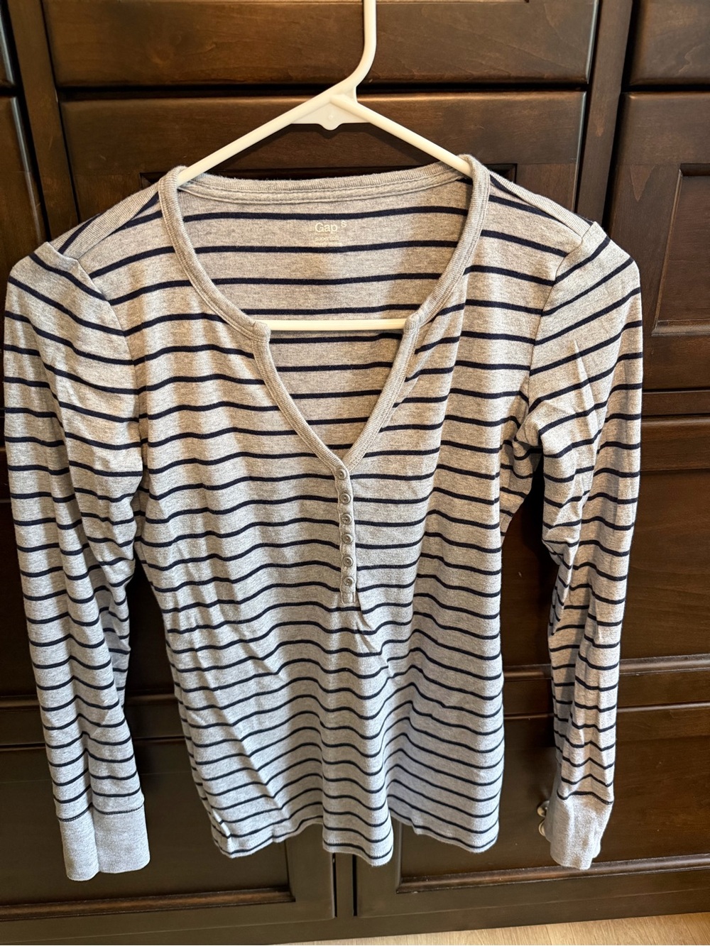 Gap Women’s Gray & Navy Striped Henley Sweater